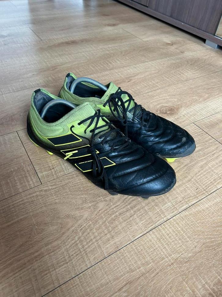 Adidas football boots, Sport en Fitness, Voetbal, Gebruikt, Schoenen, Ophalen of Verzenden