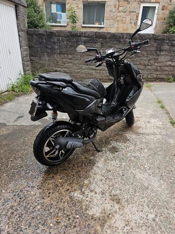Aerox nitro, Aerox, Comme neuf, Classe A (25 km/h), Essence