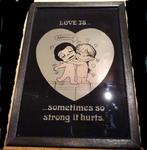 Vintage spiegel 'Love is...' van Kim Casali & Bill Asprey’s, Collections, Envoi, Utilisé