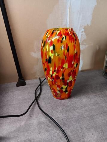 Vase en  verre ancien style murano ? beschikbaar voor biedingen