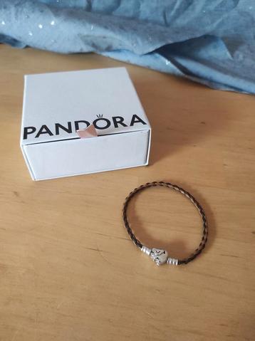 Pandora The Lion King Simba armband met doos beschikbaar voor biedingen