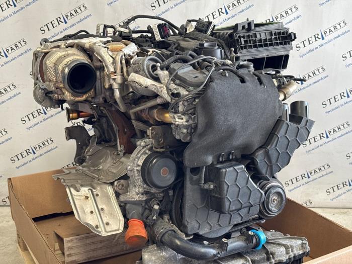 Motor van een Mercedes Vito, Auto-onderdelen, Motor en Toebehoren, Mercedes-Benz, Gebruikt, 12 maanden garantie, Ophalen of Verzenden