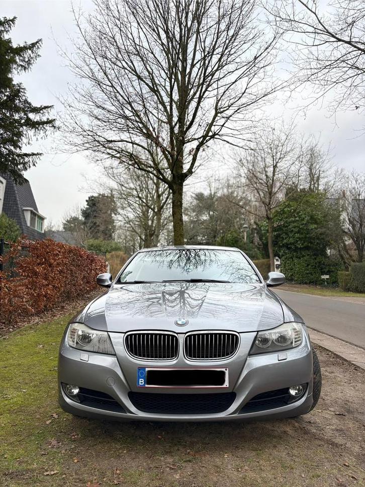 BMW 318i automaat, Auto's, BMW, Particulier, 3 Reeks, Airbags, Benzine, Euro 5, Berline, 5 deurs, Automaat, Zilver of Grijs, Zwart