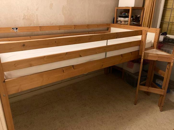 Halve hoogslaper, Kinderen en Baby's, Kinderkamer | Stapelbedden en Hoogslapers, Gebruikt, Halfhoogslaper, Ophalen