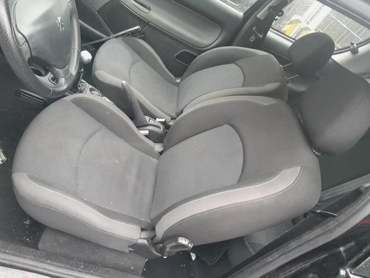 STOEL LINKS VOOR Peugeot 206+ (2L / M) (01-2009/08-2013), Auto-onderdelen, Interieur en Bekleding, Peugeot, Gebruikt