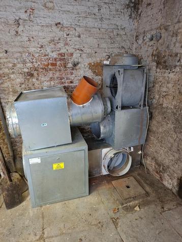 Diverse afzuigboxen en ventilatien beschikbaar voor biedingen
