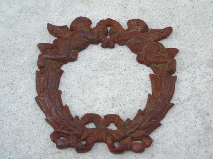 fronton d anges murale en fonte rouillé .., Jardin & Terrasse, Décoration murale de jardin, Neuf, Enlèvement