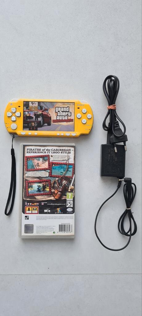 Limited edition The Simpsons psp console, Games en Spelcomputers, Spelcomputers | Sony PSP, Gebruikt, PSP, Ophalen