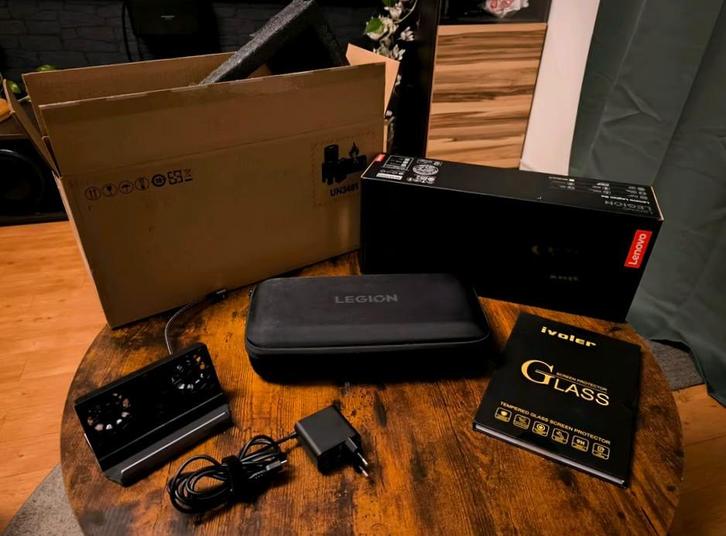 Lenovo Legion Go, Informatique & Logiciels, Ordinateurs de bureau, Utilisé, 4 Ghz ou plus, SSD, 16 GB, Enlèvement ou Envoi