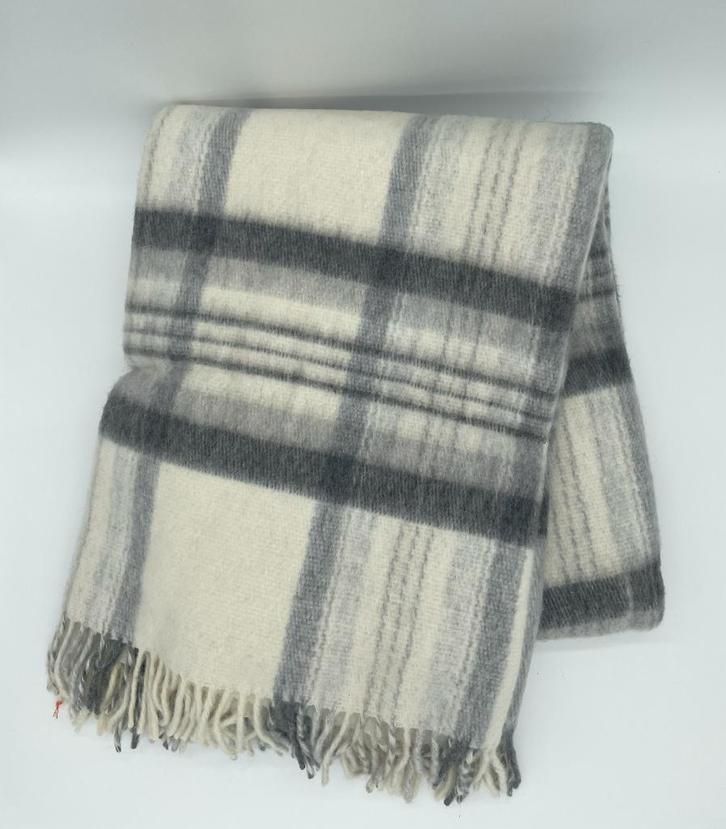 authentieke wollen deken 150x200 cm, Huis en Inrichting, Woonaccessoires | Plaids en Woondekens, Nieuw, Ophalen of Verzenden