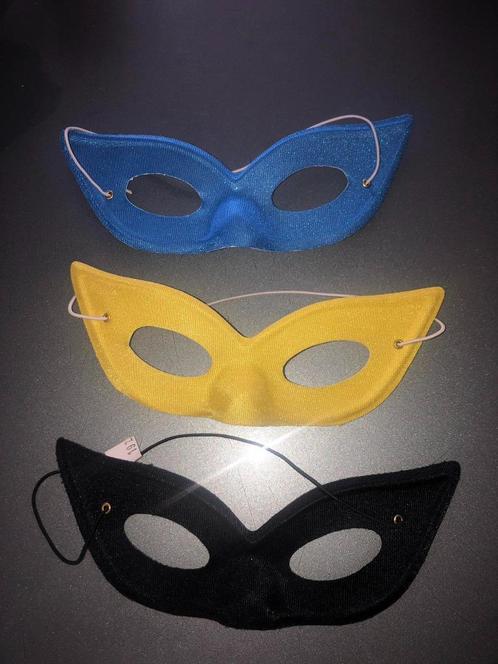 3 maskers met elastiek - NIEUW, Diversen, Schoolbenodigdheden, Ophalen of Verzenden