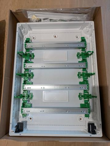 zekeringkast 96 modules - 24M 4R - LVSXM424 - ZONDER DEUR, Enlèvement, Comme neuf