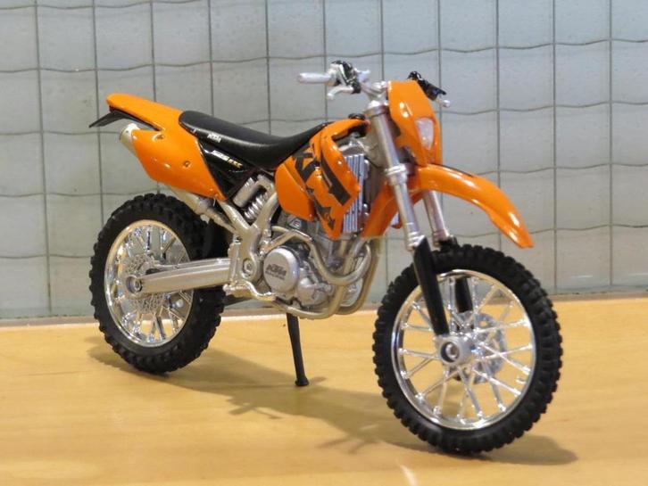 KTM 525 EXC 525EXC 1:18 welly, Hobby en Vrije tijd, Modelauto's | 1:18, Nieuw, Motor, Welly, Ophalen of Verzenden