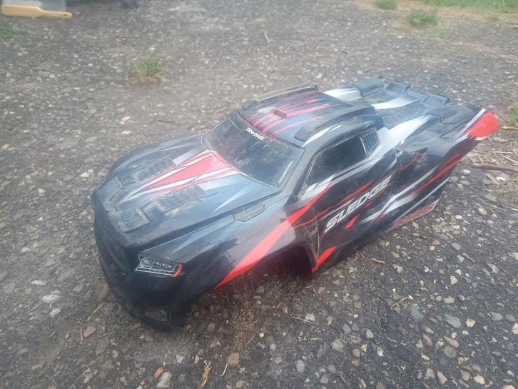 Traxxas sledge, Hobby en Vrije tijd, Modelbouw | Radiografisch | Auto's, Zo goed als nieuw, Ophalen of Verzenden