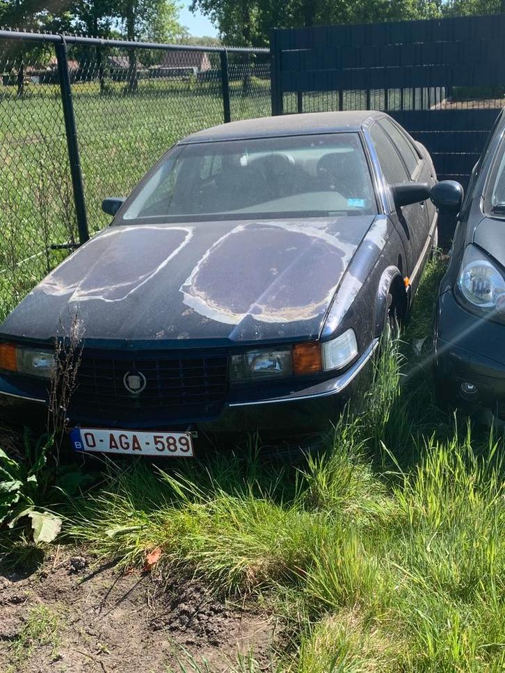 Cadillac STS 1992, Autos, Cadillac, Particulier, STS, ABS, Airbags, Air conditionné, Verrouillage central, Cruise Control, Rétroviseurs électriques