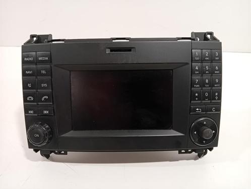 RADIO Mercedes-Benz Vito (447.6) (01-2014/-) (A4479006105), Auto-onderdelen, Overige Auto-onderdelen, Mercedes-Benz, Gebruikt