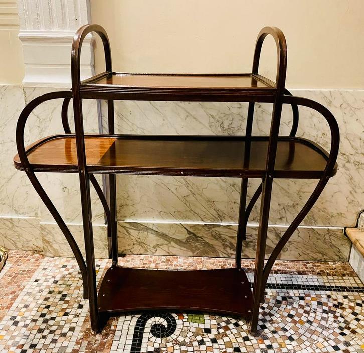 Zeldzame bijzettafel, G. Siegel voor J. & J. Kohn, nr. 957, Antiek en Kunst, Antiek | Meubels | Tafels, Ophalen