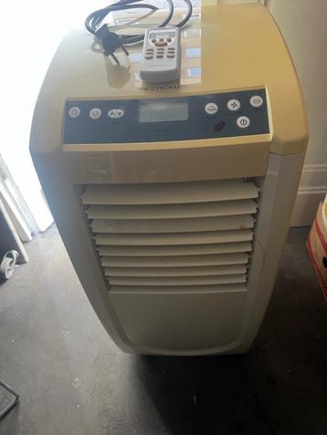 Mobiele airconditioner+bediening  beschikbaar voor biedingen