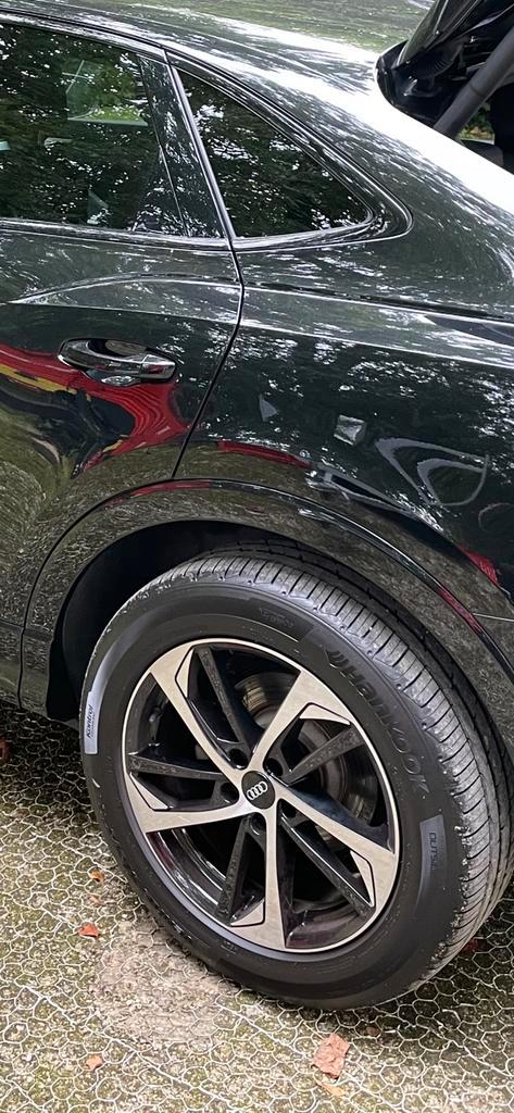 Kit 4 jantes+pneus hiver quasi neuf, Autos : Pièces & Accessoires, Pneus & Jantes, Pneu(s), Pneus hiver, 18 pouces, 325 mm, Véhicule de tourisme