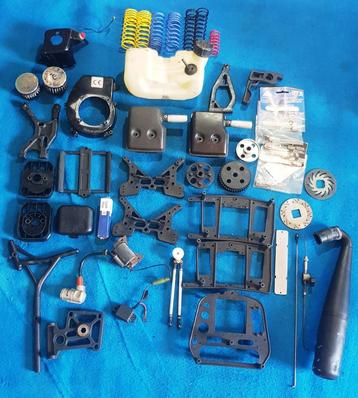 Een mooi lot van FG/Big scale onderdelen  beschikbaar voor biedingen