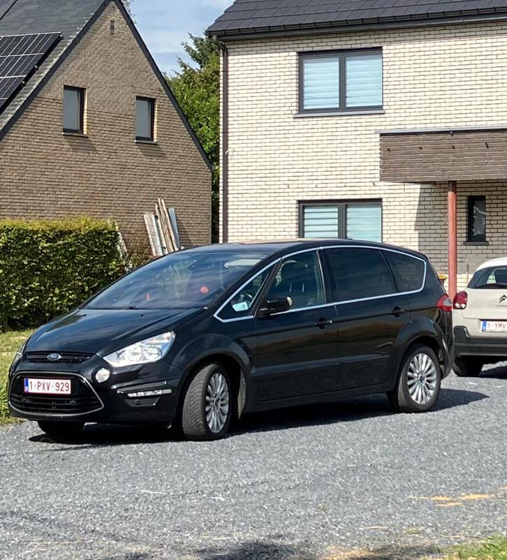 FORD S-MAX TITANIUM NOIR, Autos, Ford, Particulier, S-Max, Airbags, Air conditionné, Bluetooth, Verrouillage central, Air conditionné automatique