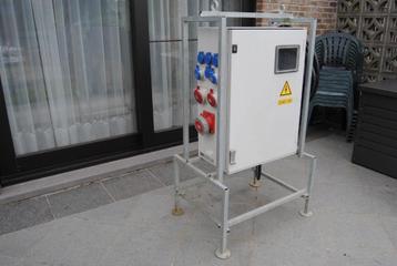Werfkast met stopcontact 63A als nieuw, 3 x 400 + N + schema beschikbaar voor biedingen