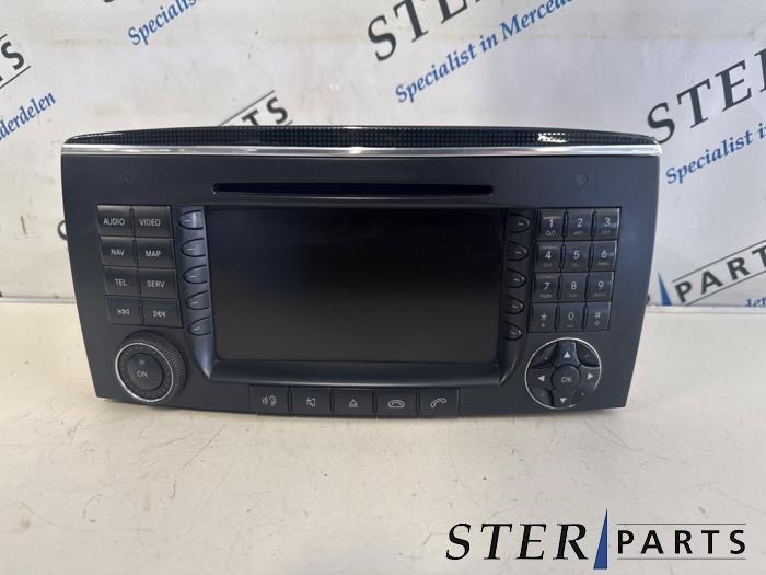 Système navigation d'un Mercedes R-Klasse, Autos : Pièces & Accessoires, Électronique & Câbles, Mercedes-Benz, Utilisé, 3 mois de garantie