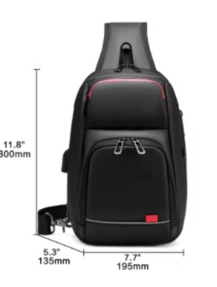 9.7 " Crossbody Schoudertas met Usb aansluiting (nieuwstaat), Handtassen en Accessoires, Tassen | Schoudertassen, Zo goed als nieuw