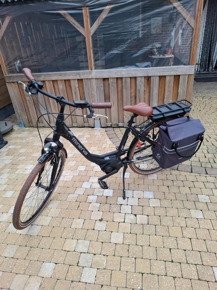 Elektrische damesfiets, Fietsen en Brommers, Fietsen | Dames | Damesfietsen, Zo goed als nieuw, Versnellingen, 53 tot 56 cm, Ophalen