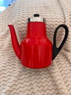 Belle cafetière vintage rouge émaillée, Ophalen
