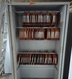 Schuifdeurkast met hangende rugleuning., Ophalen of Verzenden, Zo goed als nieuw