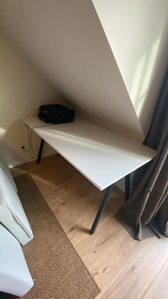 Bureau 160 x 80 cm, Huis en Inrichting, Bureaus, Zo goed als nieuw, Bureau, Ophalen