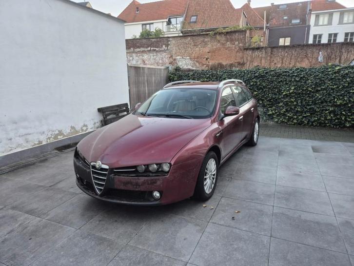 Te koop: Alfa Romeo 159 – 2007 – 1.9 Benzine, Auto's, Alfa Romeo, Particulier, Benzine, Euro 4, 4 deurs, Handgeschakeld, Rood