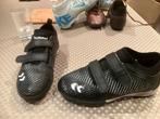 Kunstgras voetbalschoenen v Hummel, Sport en Fitness, Voetbal, Ophalen, Gebruikt, Schoenen