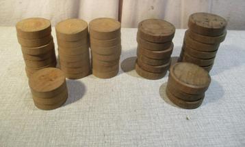 Lot de disques de shuffleboard originaux en bois