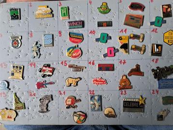 Pin's pins aan de doos zonder bevestigingsmiddelen/lees de a beschikbaar voor biedingen