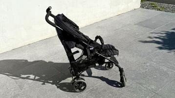 Poussette CHICCHO LiteWay 4 noir, Enfants & Bébés, Enlèvement, Comme neuf, Poussette, Autres marques