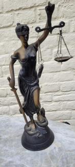mooi oud bronzen beeld vrouwe justitia, Verzenden