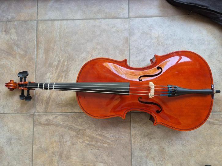 Cello 1/4 met strijkstok en tas - gebruiksklaar, Muziek en Instrumenten, Strijkinstrumenten | Cello's, Zo goed als nieuw, 1/4-cello