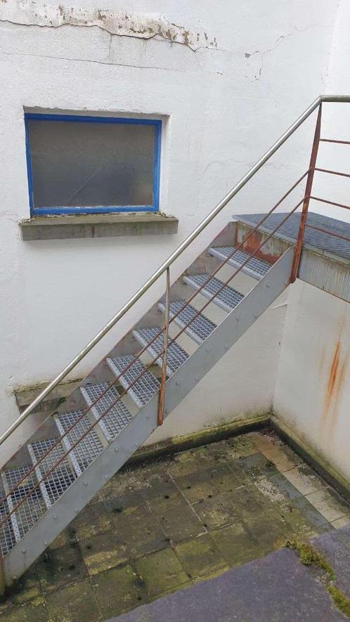 RVS trap met 10 treden, Doe-het-zelf en Bouw, Ladders en Trappen, Zo goed als nieuw, Trap, Ophalen