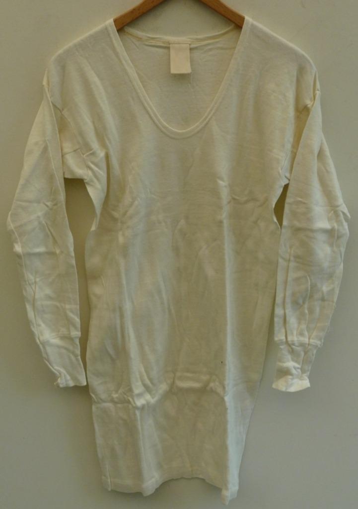 Hemd, Onder, lange mouw, NVA, DDR, Oost-Duits, maat 4, 1974., Verzamelen, Militaria | Algemeen, Landmacht, Kleding of Schoenen