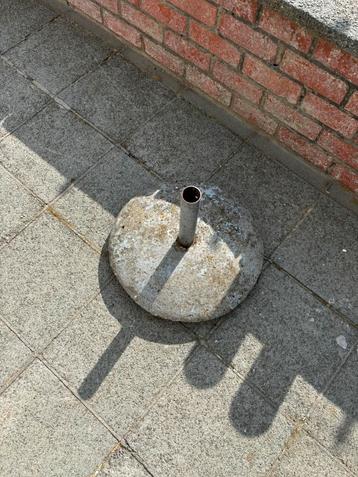 Base de parasol en béton, Enlèvement, Base de parasol