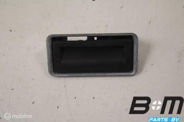 Kofferbak greep Volkswagen Touran vanaf 2011 5N0827566 beschikbaar voor biedingen