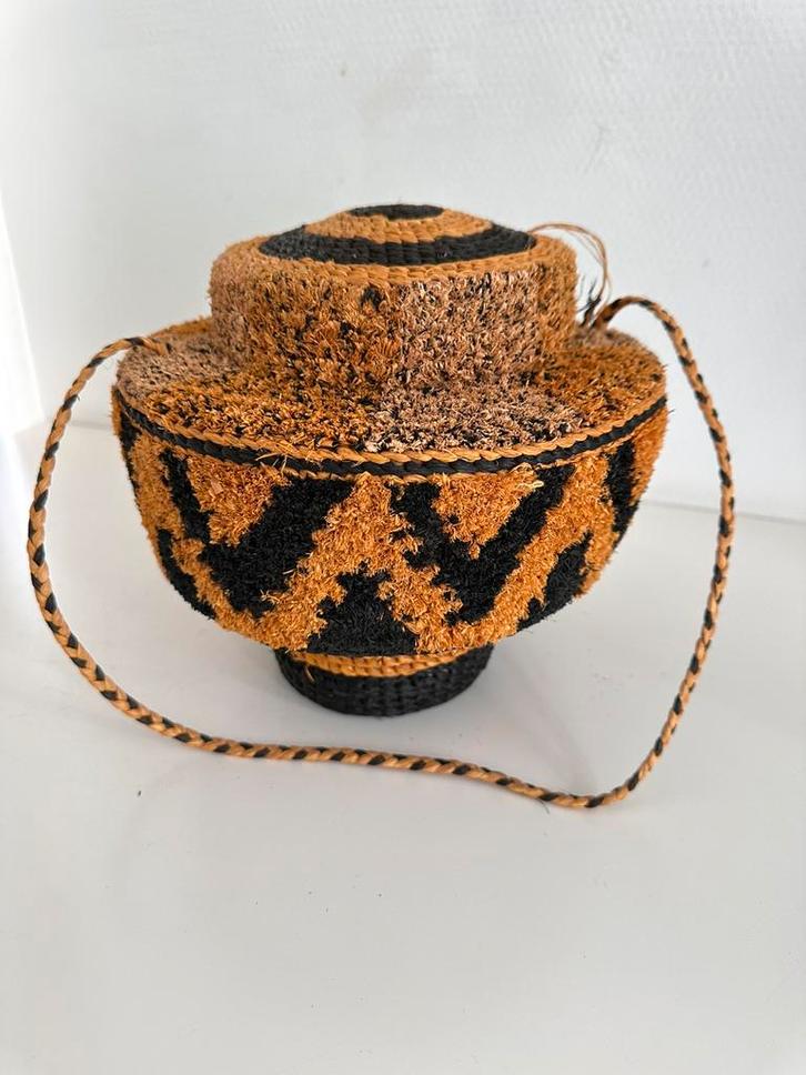 Kuba mandje Kasai fluweel Top stuk ! Collectie Antropoloog, Antiek en Kunst, Kunst | Niet-Westerse kunst, Verzenden