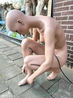 Hans boodt unieke etalagepop paspop die veters strikt, Kleding | Dames, Ophalen of Verzenden, Zo goed als nieuw