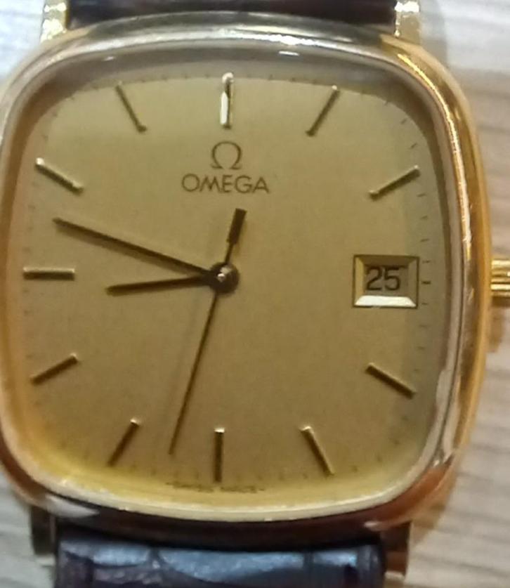 Omega Deville quartz jaren ´80, Handtassen en Accessoires, Horloges | Heren, Zo goed als nieuw, Polshorloge, Omega, Staal, Leer