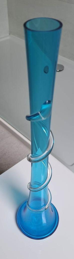 Vintage glazen vaas één bloem 40 cm hoog beschikbaar voor biedingen