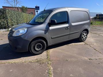 Renault Kango - 1.5 diesel - 257000 km - 2014 - Rijdt Goed beschikbaar voor biedingen