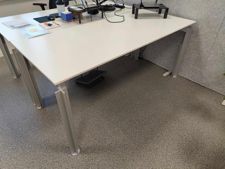 Bureau BULO 180x80 (4x), Zakelijke goederen, Kantoor en Winkelinrichting | Kantoormeubilair en Inrichting, Bureau, Gebruikt, Ophalen