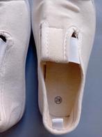 Nieuwe witte turnpantoffels maat 28, Kinderen en Baby's, Kinderkleding | Overige, Ophalen, Nieuw, Jongen of Meisje